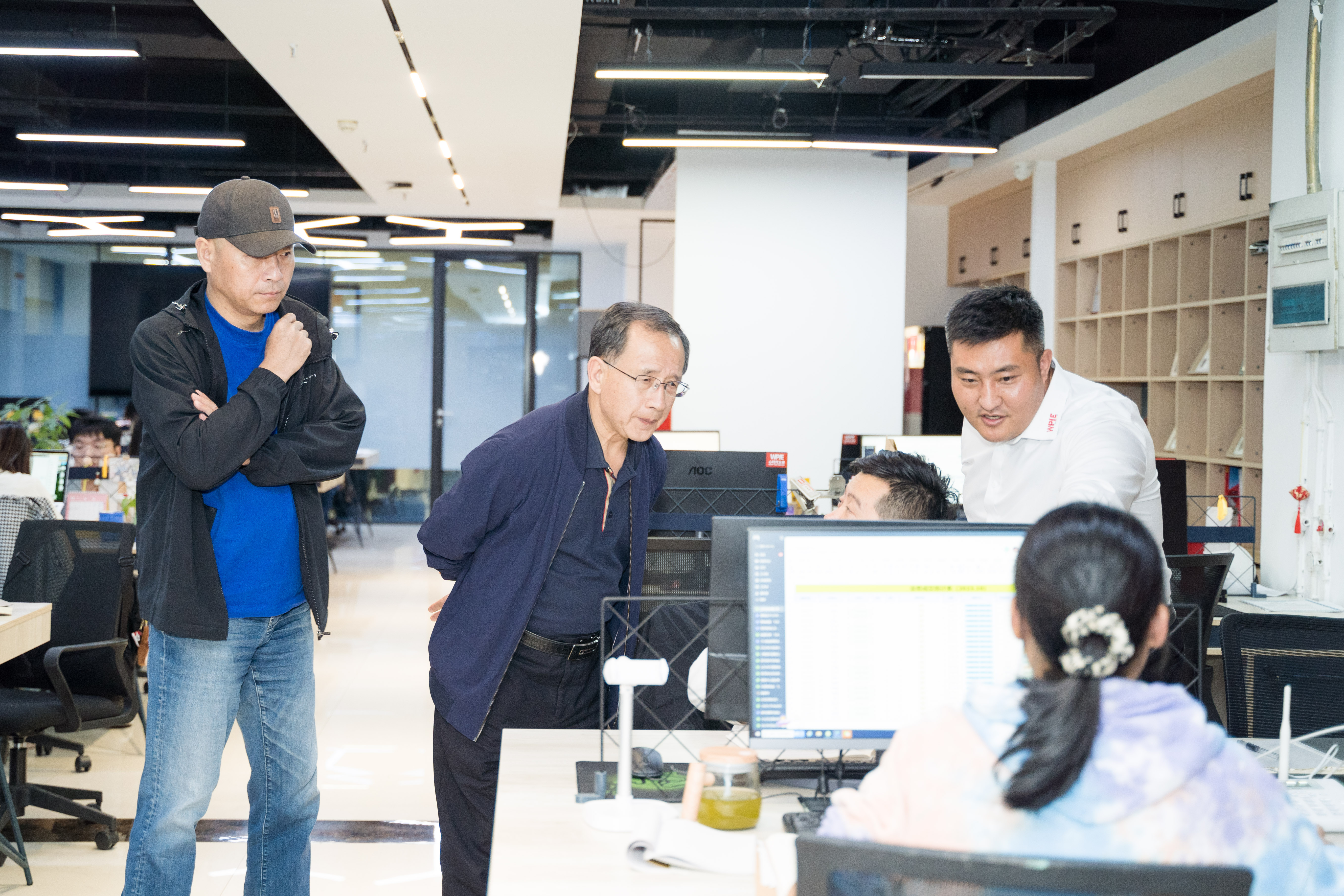 党团风采 || 南阳市原副市长郑茂杰同志莅临心时代，指导工作