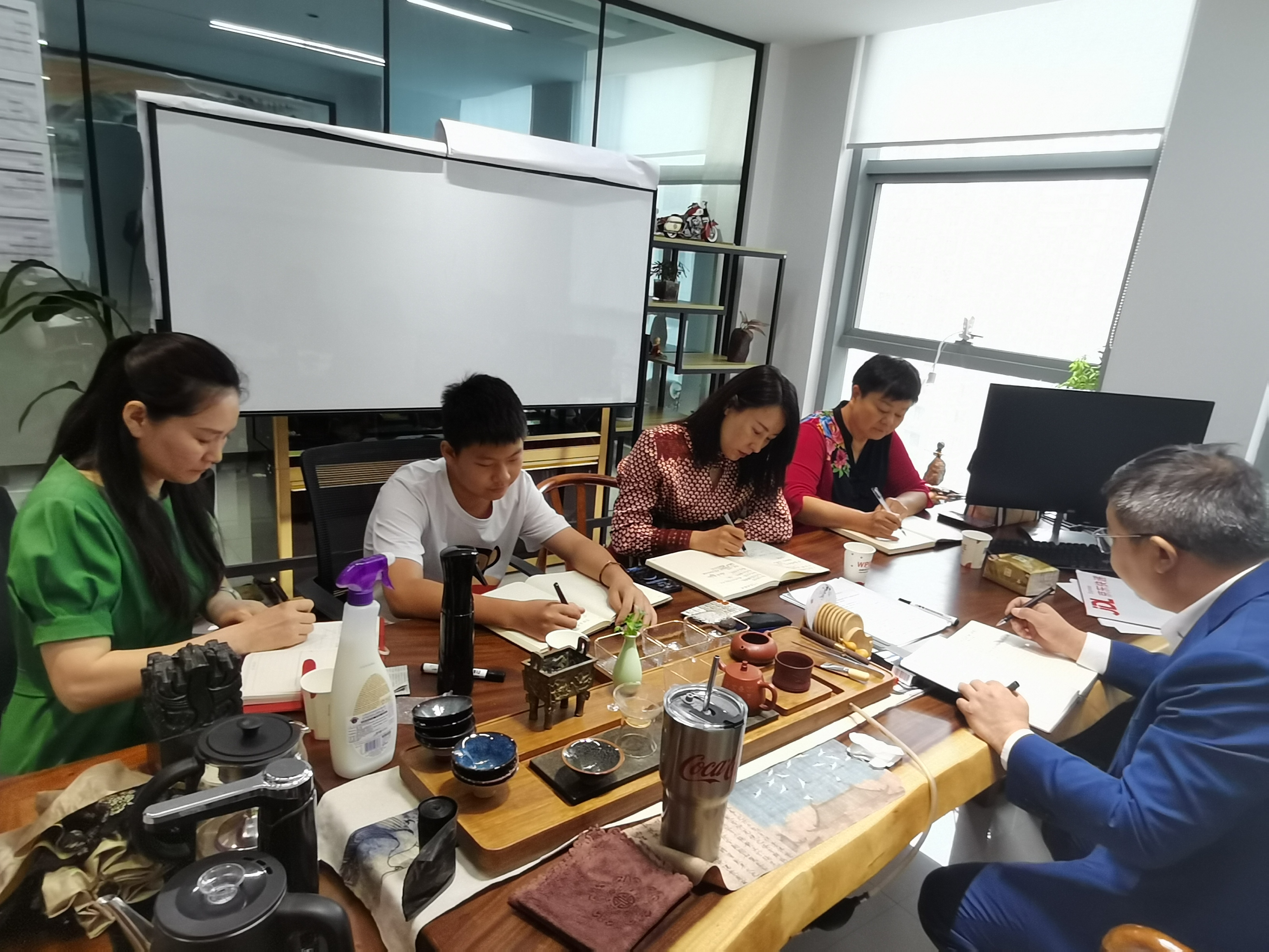 心时代||凝心聚力，潜心教研，为“六升七、七升八”21天预科班保驾护航！