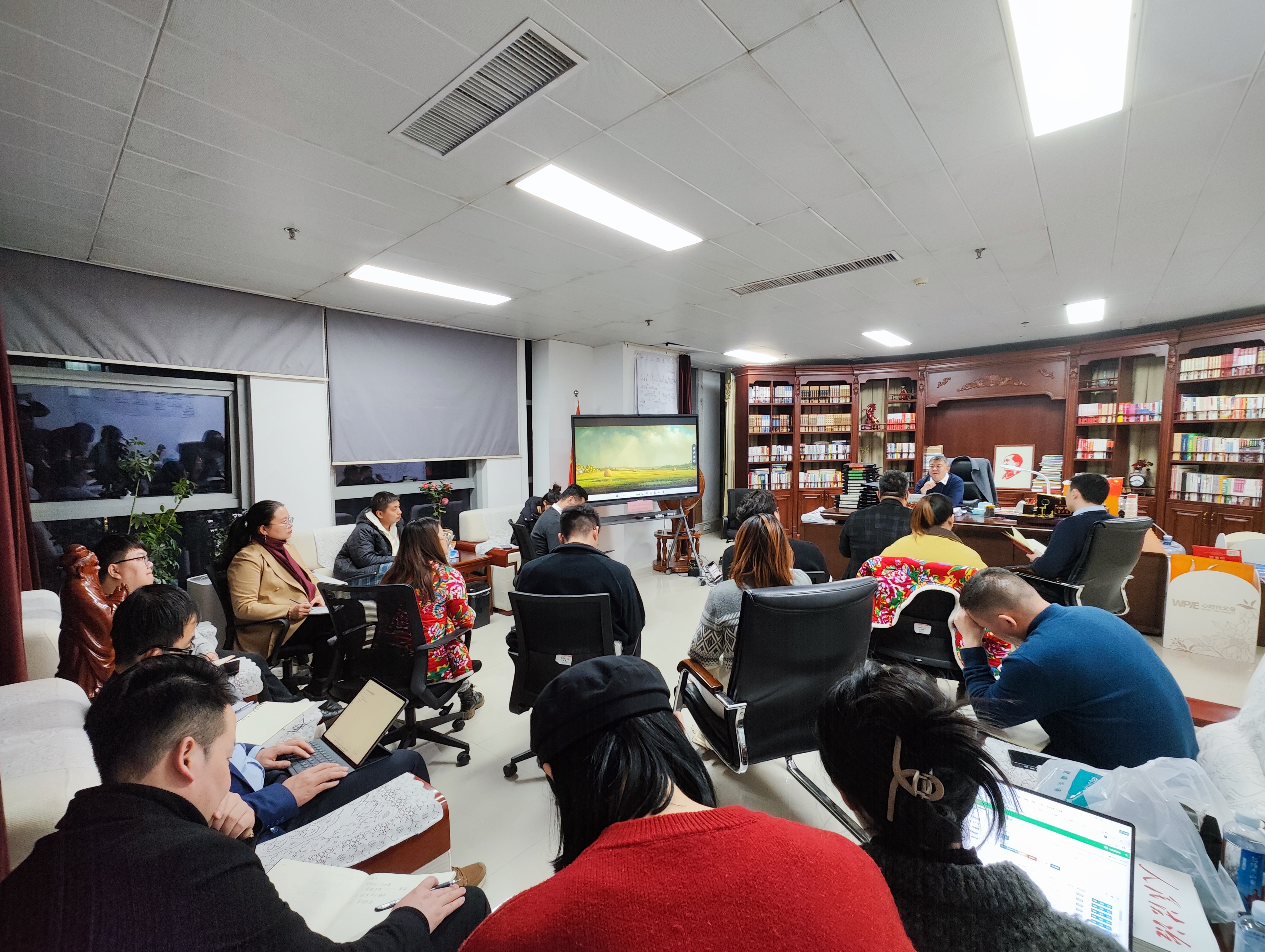 深夜，院长给想要成为讲师的伙伴开展OPP讲师培训会