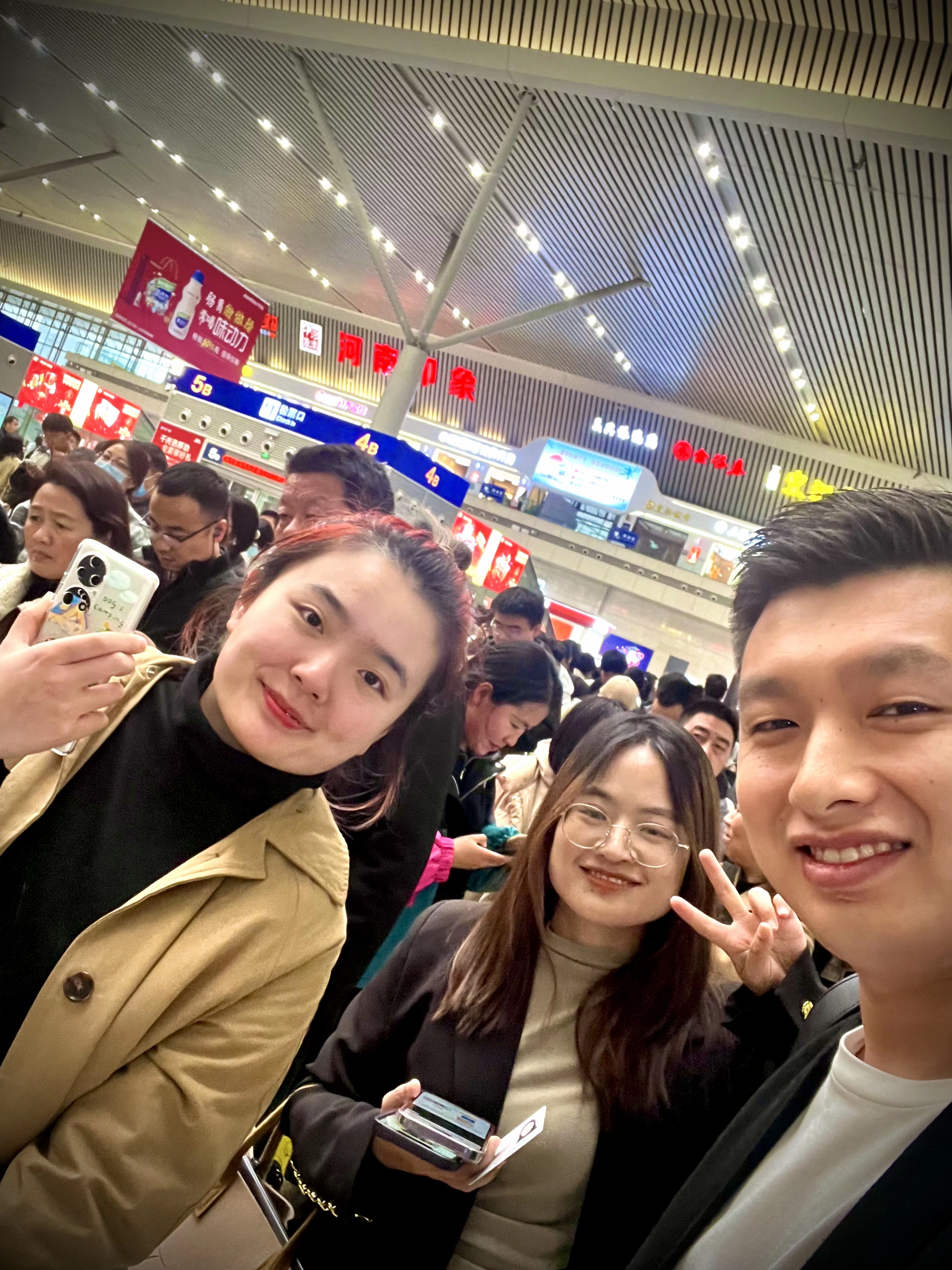 学习小组和着春风出发,本次学习目的地:上海!