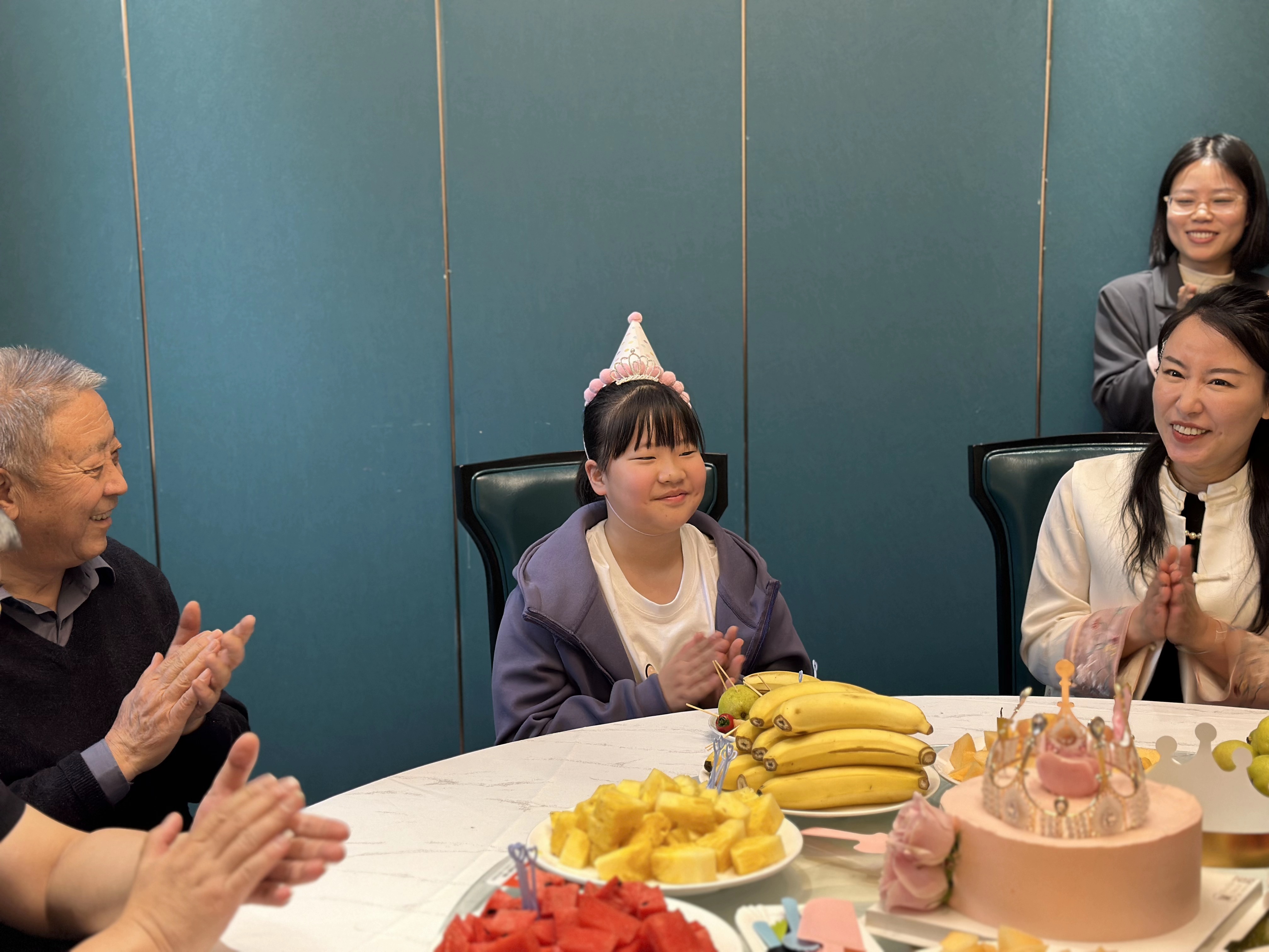 爱莎小公主生日快乐