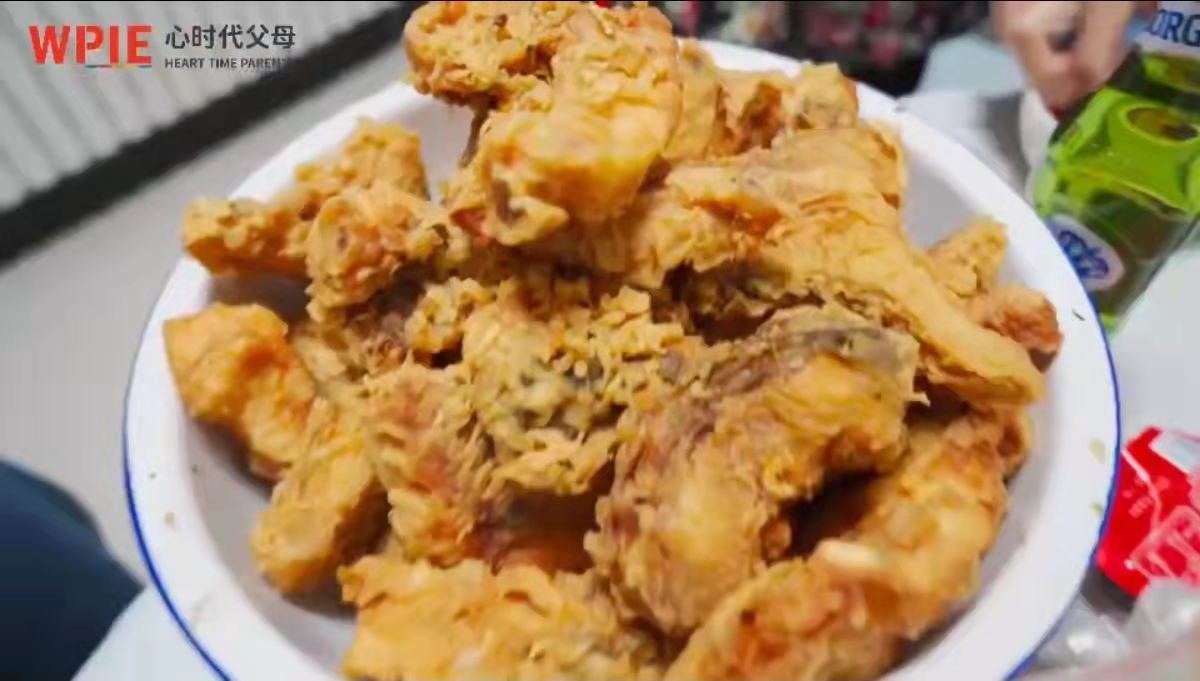心时代父母“学习型”春节——一口铁锅的故事