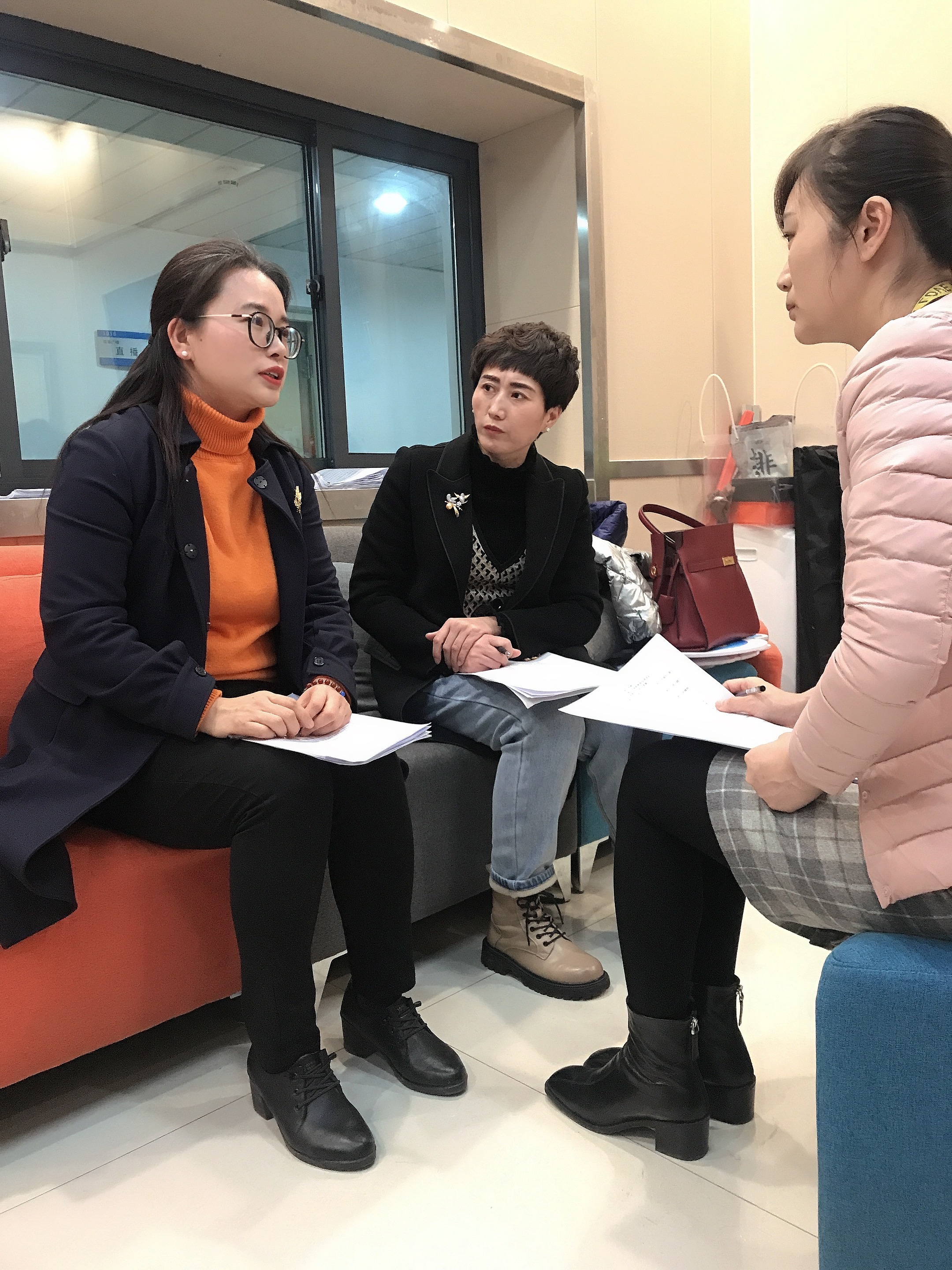 心时代||家庭教育不只是“家事”也是“国事”