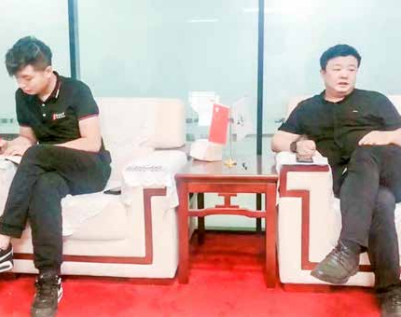 纪琼院长在 1107 贵宾厅召开集体会议
