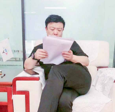 “院长办公会”在 1107 贵宾室召开