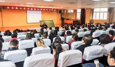 心时代父母周慧玲老师走进惠济区开元路小学授课
