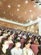 王纪琼院长受邀走进新乡市平原新区平原外国语学校授课！