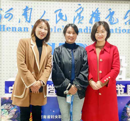 超级玛丽少儿英语部走进河南广播电视台《心时代父母电 台》栏目录制节目