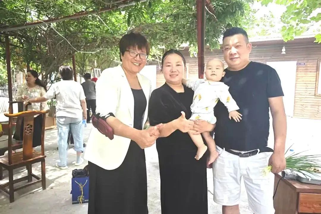 黑夜里的那盏灯：从互相伤害到夫妻同修！（一个学员的史记）