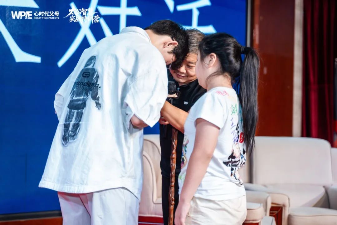【太公智慧】女孩哭着说：“再次回来时，发现喜欢的老师已经不在”——纪琼院长教你学会接纳