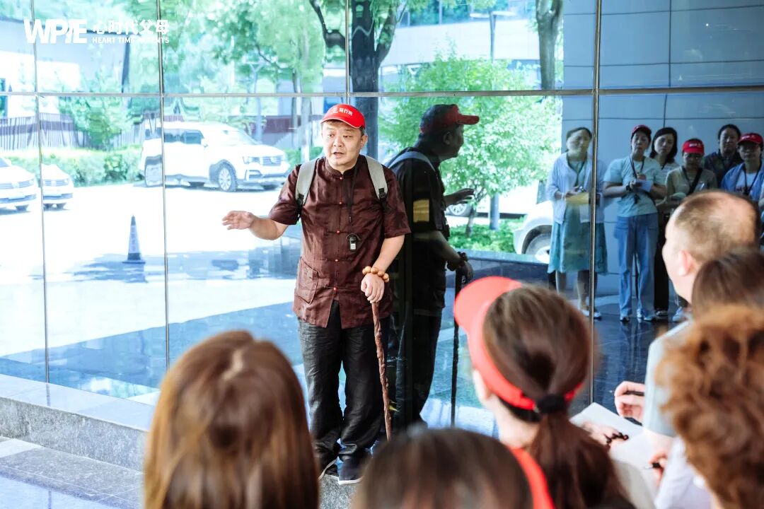 【纪琼院长实操班】“我不想活了,撞头算轻的!”孩子失控咆哮,纪琼院长实操班现场“接招”震撼全场!