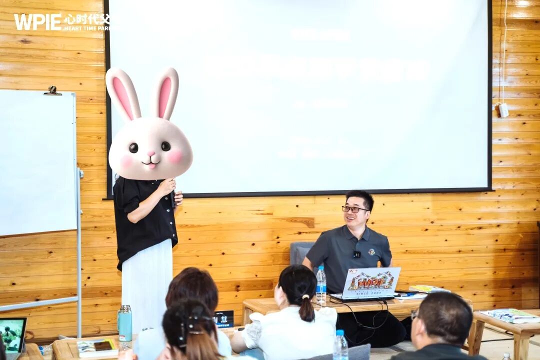 【海勇老师专业课】为什么做了那么多,却依然感觉自己毫无价值?