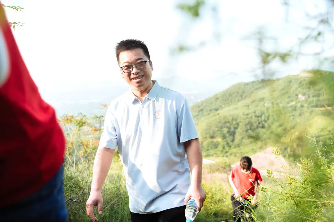 【海勇老师专业课】为什么做了那么多,却依然感觉自己毫无价值?