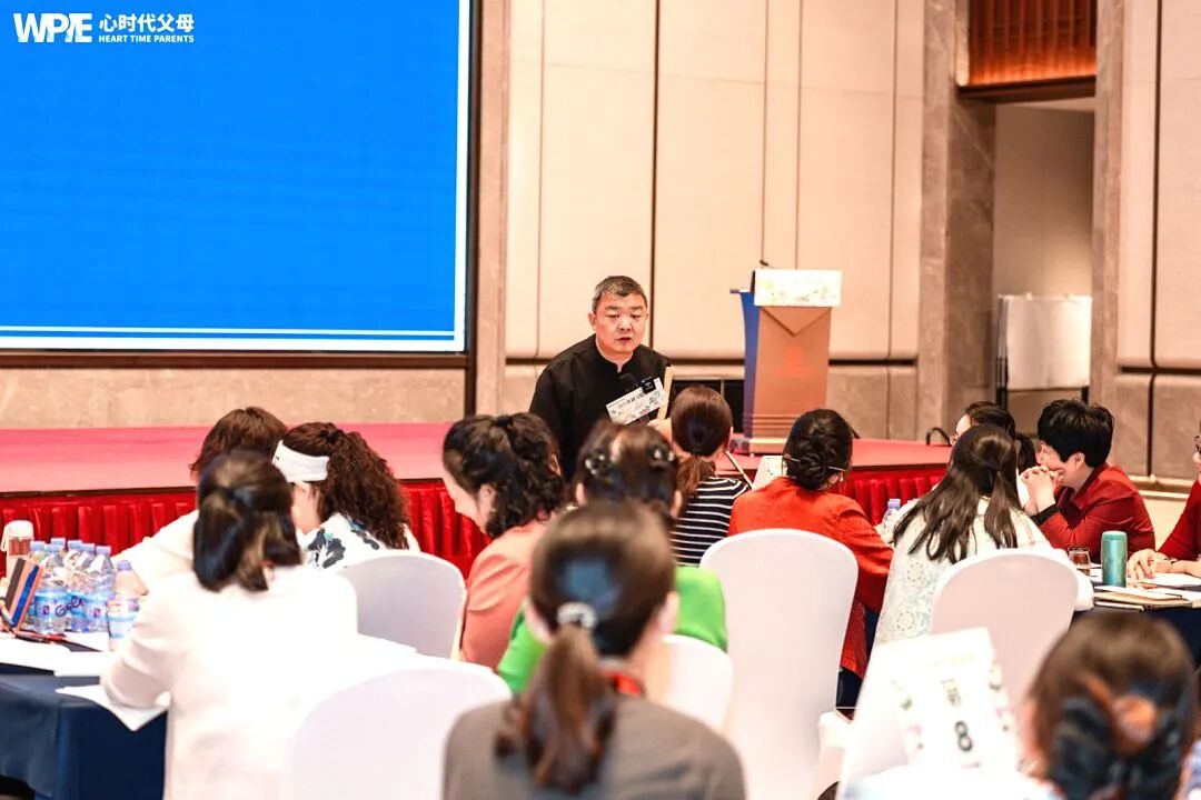 【纪琼院长实操班】“我不想活了,撞头算轻的!”孩子失控咆哮,纪琼院长实操班现场“接招”震撼全场!