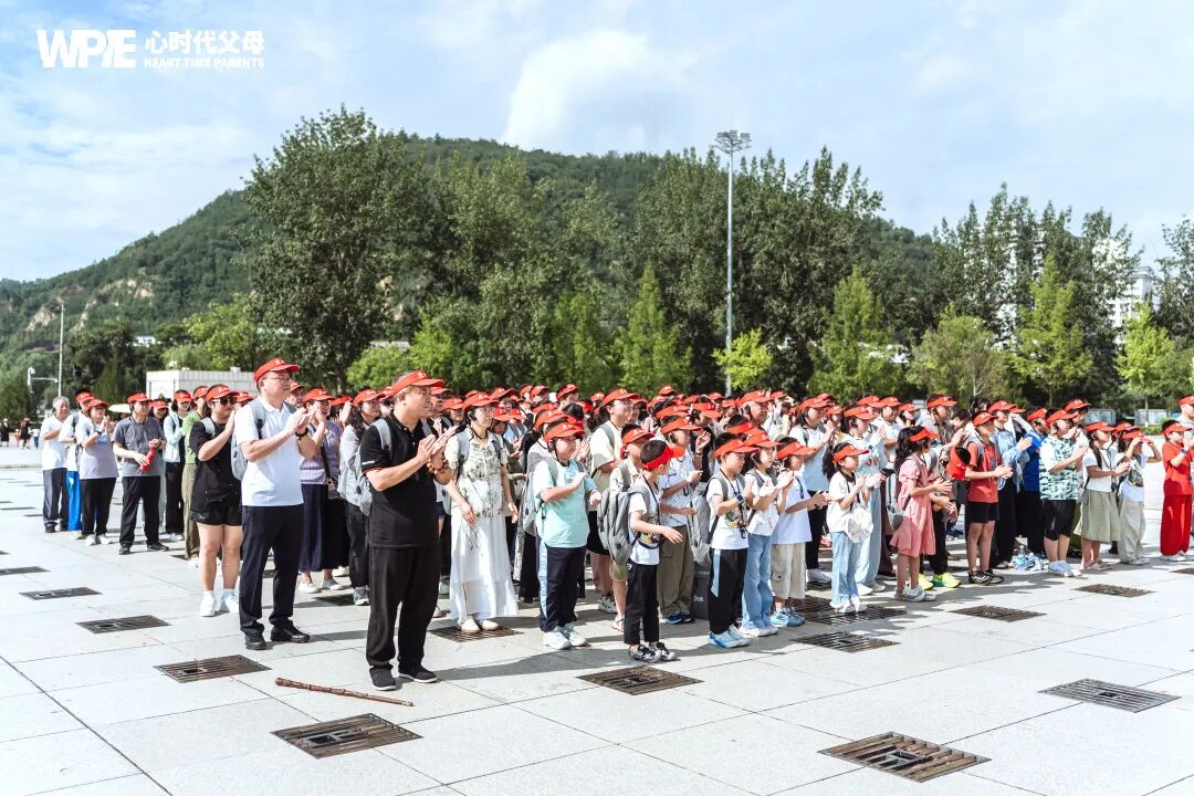 【咱们的故事】从建筑玻璃到心灵灯塔——邱松建老师:“陪孩子长大的路上,我也经历了第二次成长!”