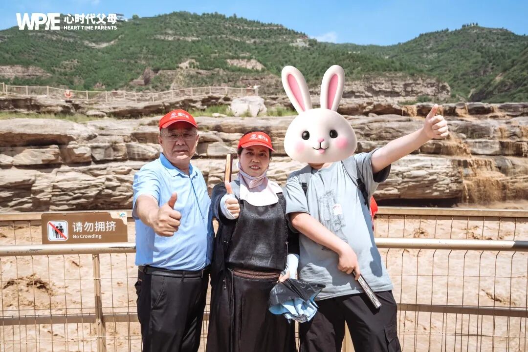 【咱们的故事】从建筑玻璃到心灵灯塔——邱松建老师:“陪孩子长大的路上,我也经历了第二次成长!”