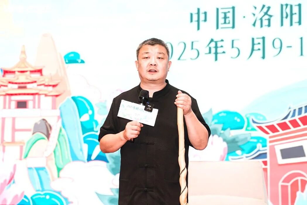 【纪琼院长导师班】男人在外是“纸老虎”,回家变“炸药包”——妻子:“凭什么要我承受这些!”