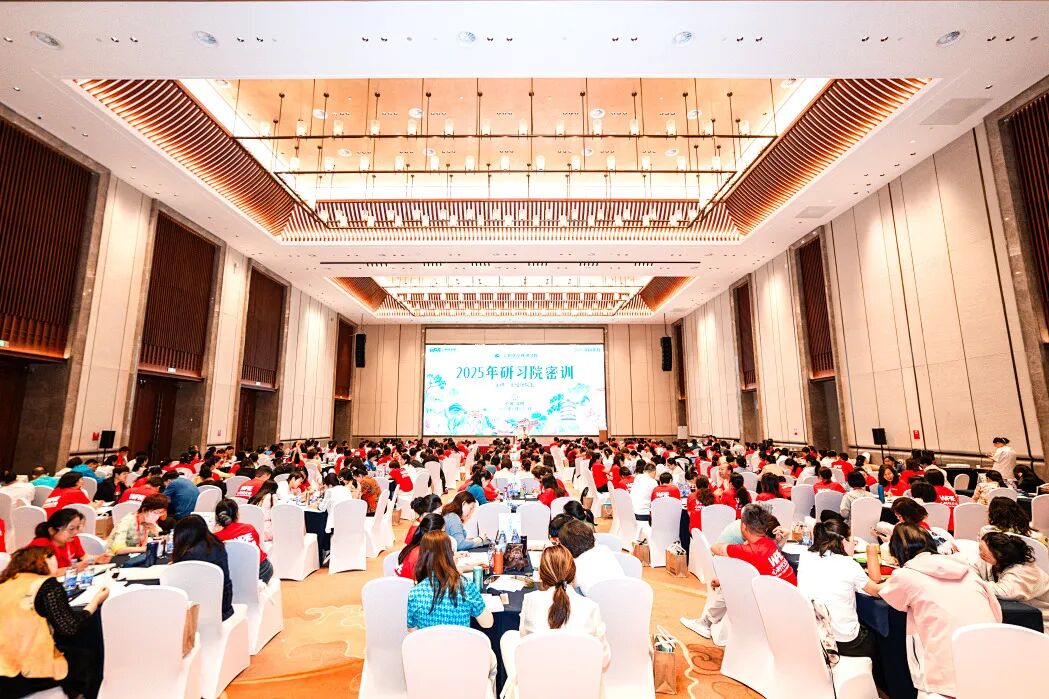 孩子放学回家后,爸爸不让他写作业,孩子死活非要写!结果......