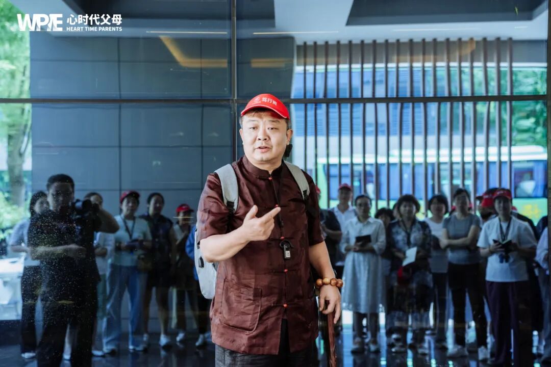 【纪琼院长人生规划导师班】妻子:“为什么不给我买贵的衣服,你是不是觉得我不配!”