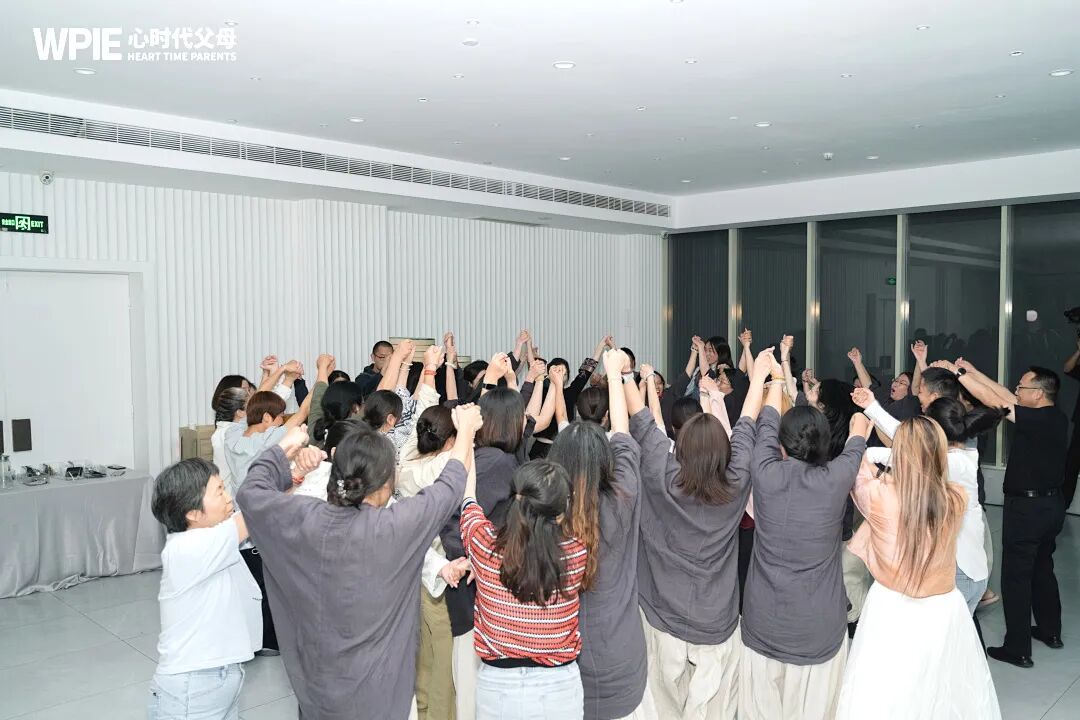 【重返校园之路——王克老师学员采访】当妈妈不再“围着孩子转”,社恐的女儿反而推开了门