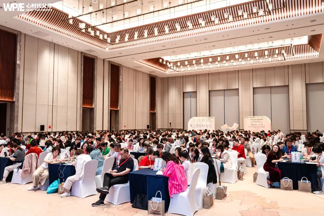 七年级学生翻箱倒柜找试卷——初中的慌乱,是小学欠下的“能力债”