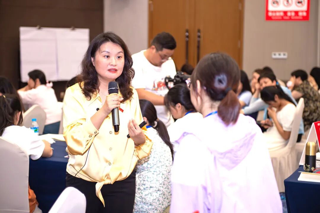 每次和婆婆发生矛盾,老公从不出面解决问题,还总说我“小心眼儿”......