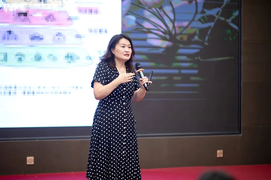 【重返校园之路——王克老师学员采访】构建疗愈闭环:纪琼院长托举、文聪老师涵容、王克老师推动,助力孩子重返校园