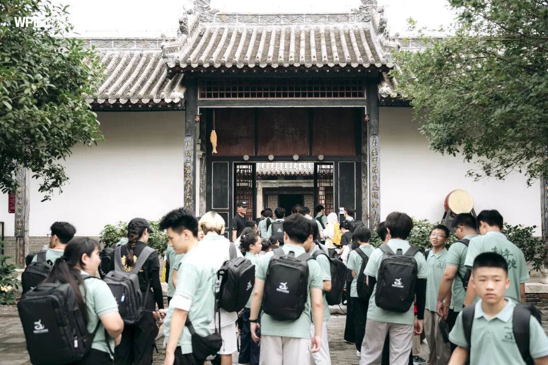 孩子违反校纪,帮同学抽烟“望风”,妈妈三步沟通成功破局!