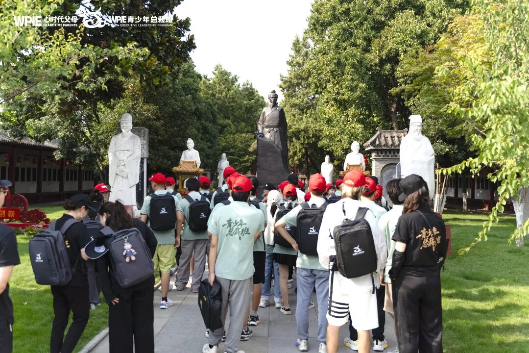 孩子违反校纪，帮同学抽烟“望风”，妈妈三步沟通成功破局！