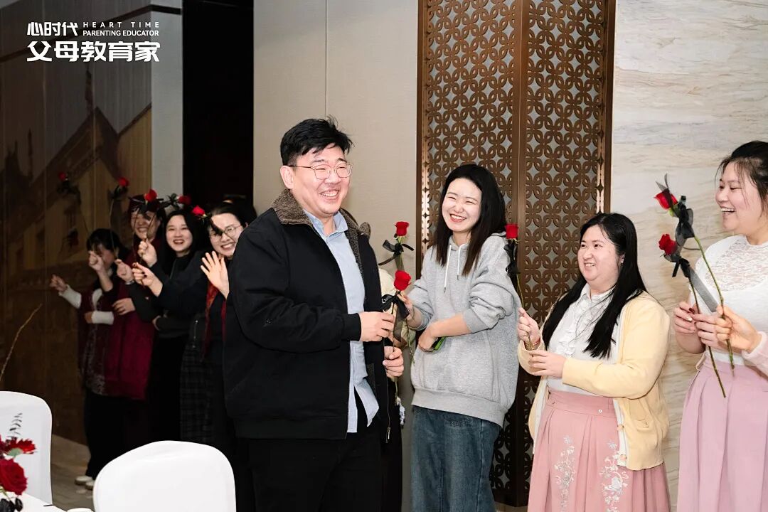 因为我收咨询费,最好的朋友竟发消息骂我?——兆鹏老师:“谢谢你,用最脏的话,恭喜我‘长大成人’!”