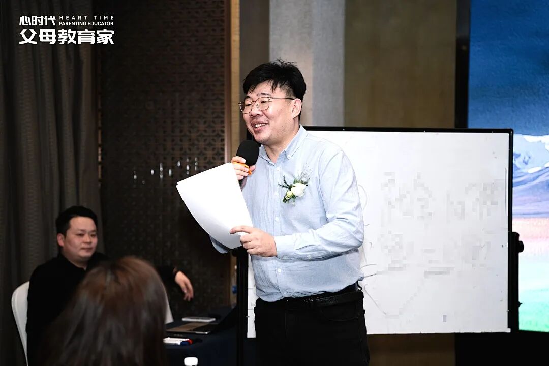 因为我收咨询费，最好的朋友竟发消息骂我？——兆鹏老师：“谢谢你，用最脏的话，恭喜我‘长大成人’！”