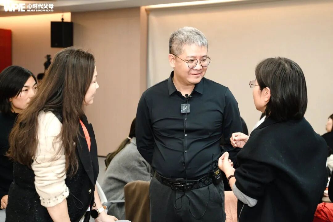 女儿崩溃大哭:“为什么我讨厌的人比我考得好?” 王克老师的回答,让在场所有学员震惊!