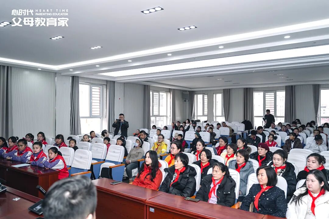 我和老公吵架搬出去住,他竟还把家里门锁换了!