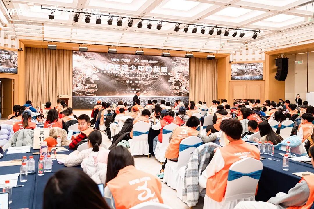 “妈妈,我当年肚子疼,真不是玩平板害的!”