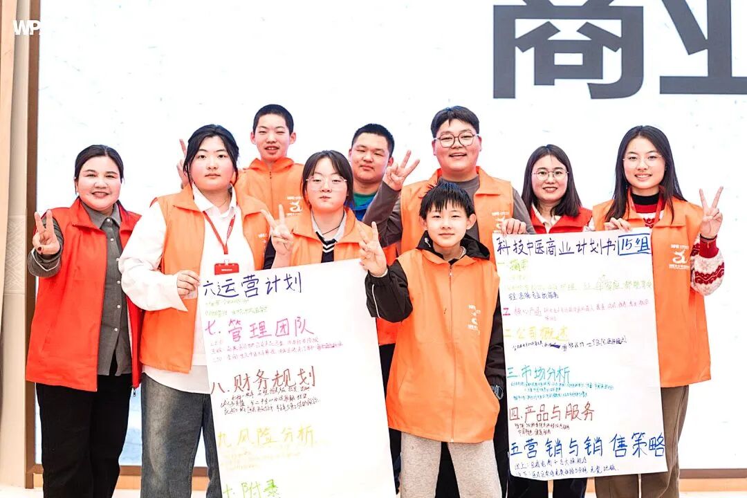 “妈妈,我当年肚子疼,真不是玩平板害的!”