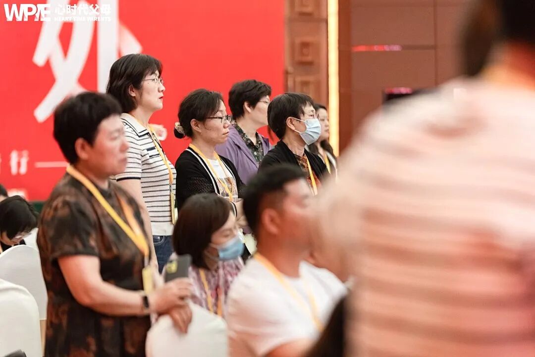 从长发到“假小子”:妈妈一句“不碍事”,孩子再也不愿去上学