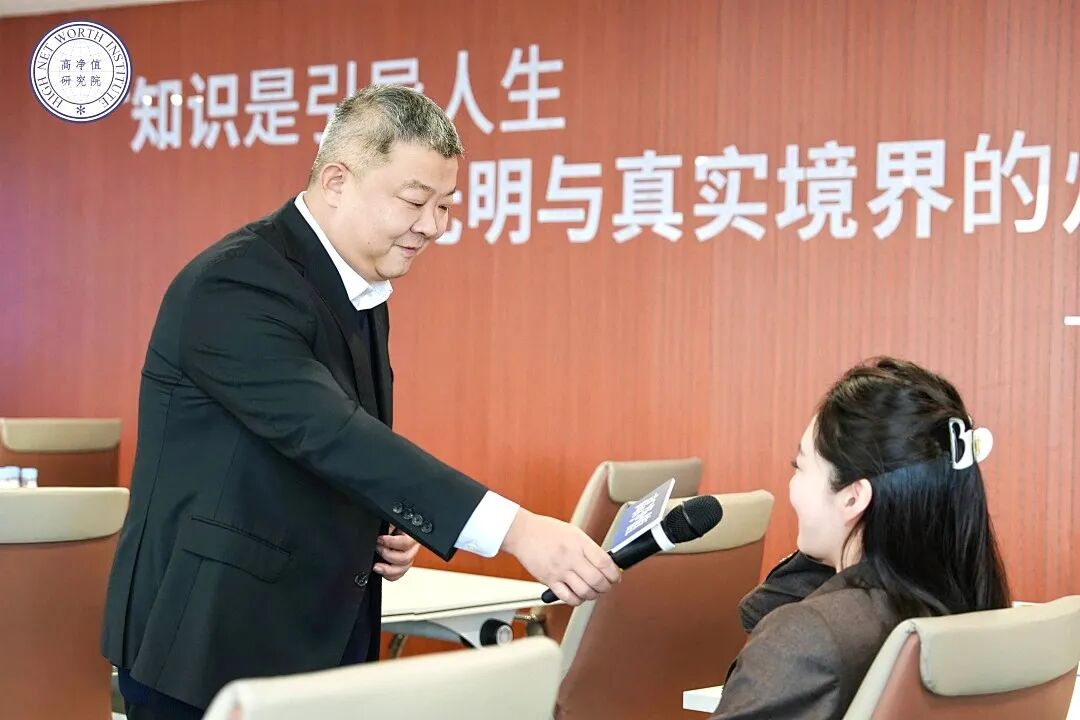 【纪琼谈家读书慧】如何才能遇见生命中的“光光级”榜样,那就加入纪琼院长的《家庭生态导师班》吧!