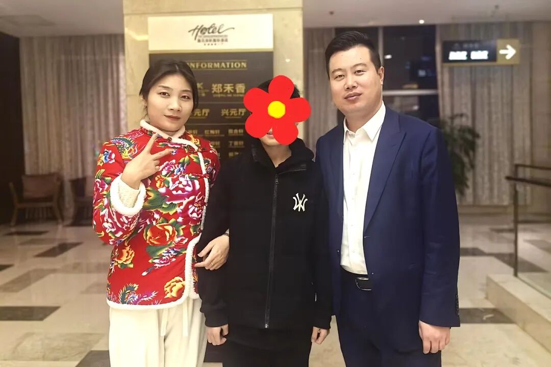 当孩子紧急来电说:“我要回家,我不想上学了!”——我用王纪琼院长的接话技术稳住了局面