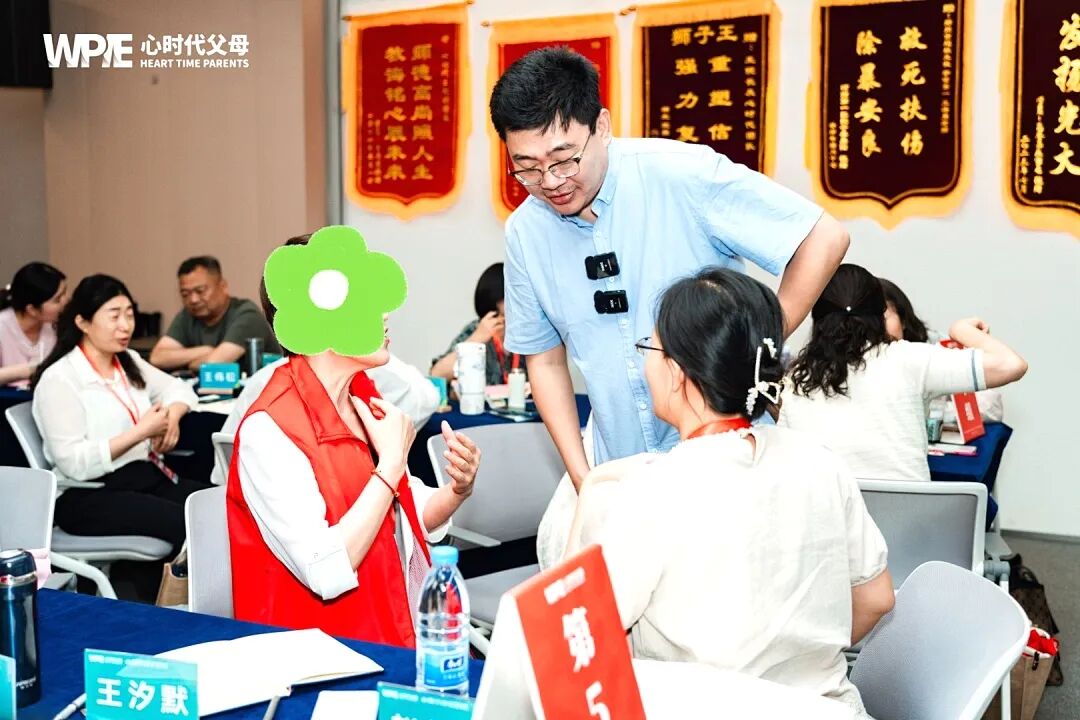 演讲卡壳?张兆鹏老师亲授:“那就直接删稿!没逐字稿也能Hold住全场!”