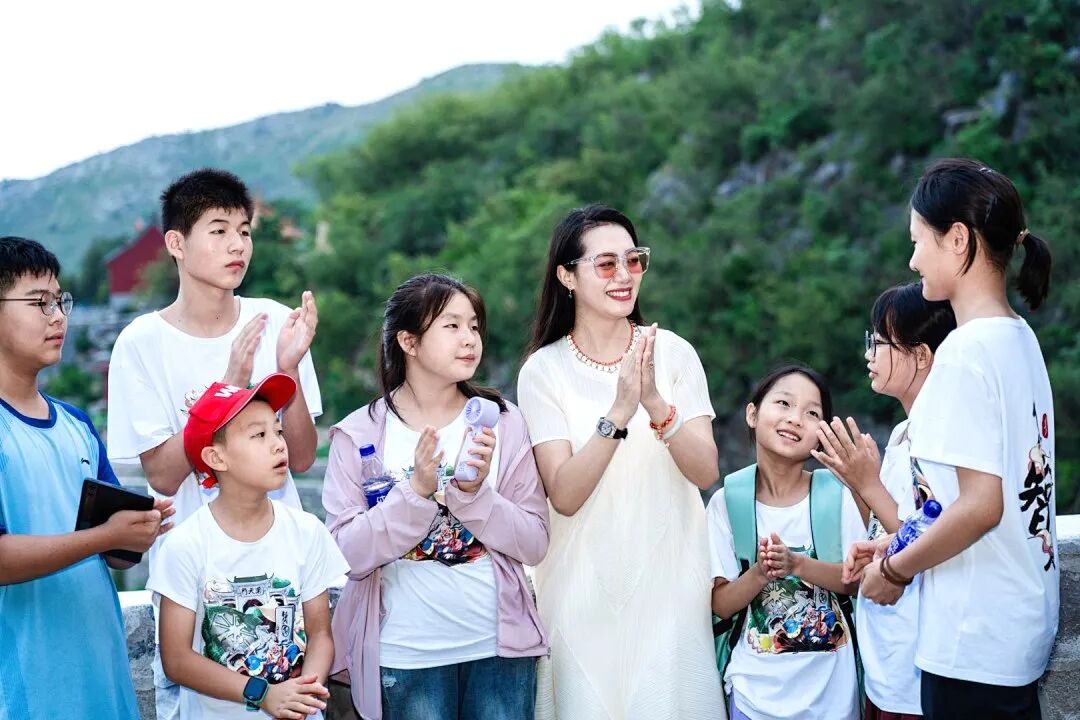 【家庭生态导师班】孩子考倒数第一情绪低落,王纪琼院长一句话,竟扭转了整个局面!