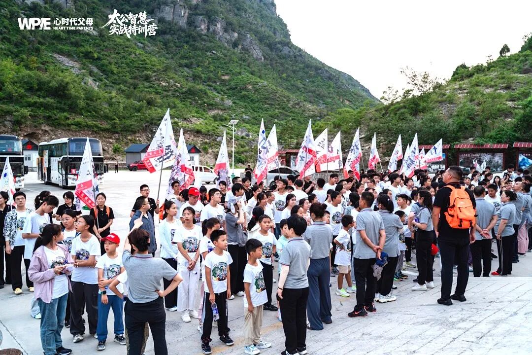 【家庭生态导师班】孩子考倒数第一情绪低落,王纪琼院长一句话,竟扭转了整个局面!