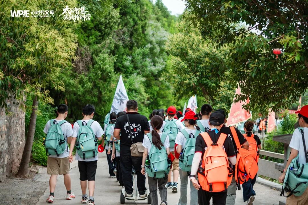 【家庭生态导师班】孩子考倒数第一情绪低落,王纪琼院长一句话,竟扭转了整个局面!