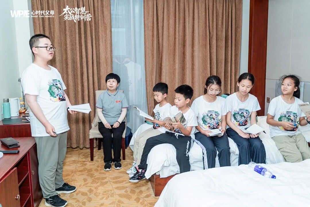 【家庭生态导师班】孩子考倒数第一情绪低落,王纪琼院长一句话,竟扭转了整个局面!