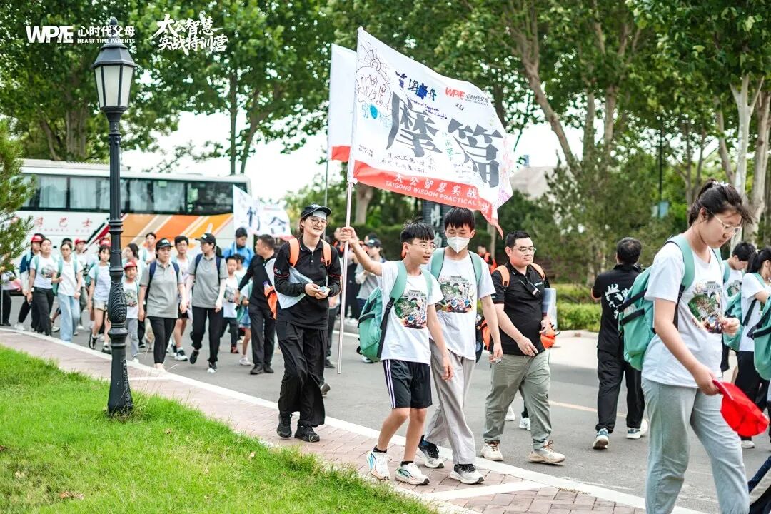 【家庭生态导师班】孩子考倒数第一情绪低落,王纪琼院长一句话,竟扭转了整个局面!