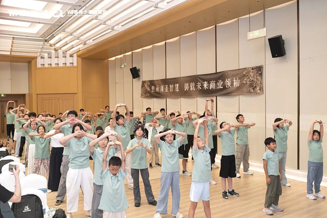 孩子辍学的原因你想知道吗?——王纪琼院长的“空洞理论”带领家长认清孩子辍学的真相!