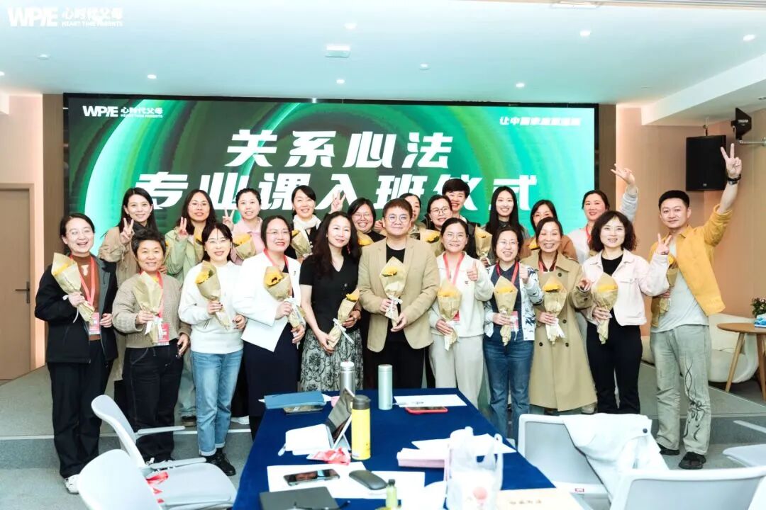 看着70岁的妈妈,我在她耳边说:“妈,我爱你!”——这句话,我用了整整40年!