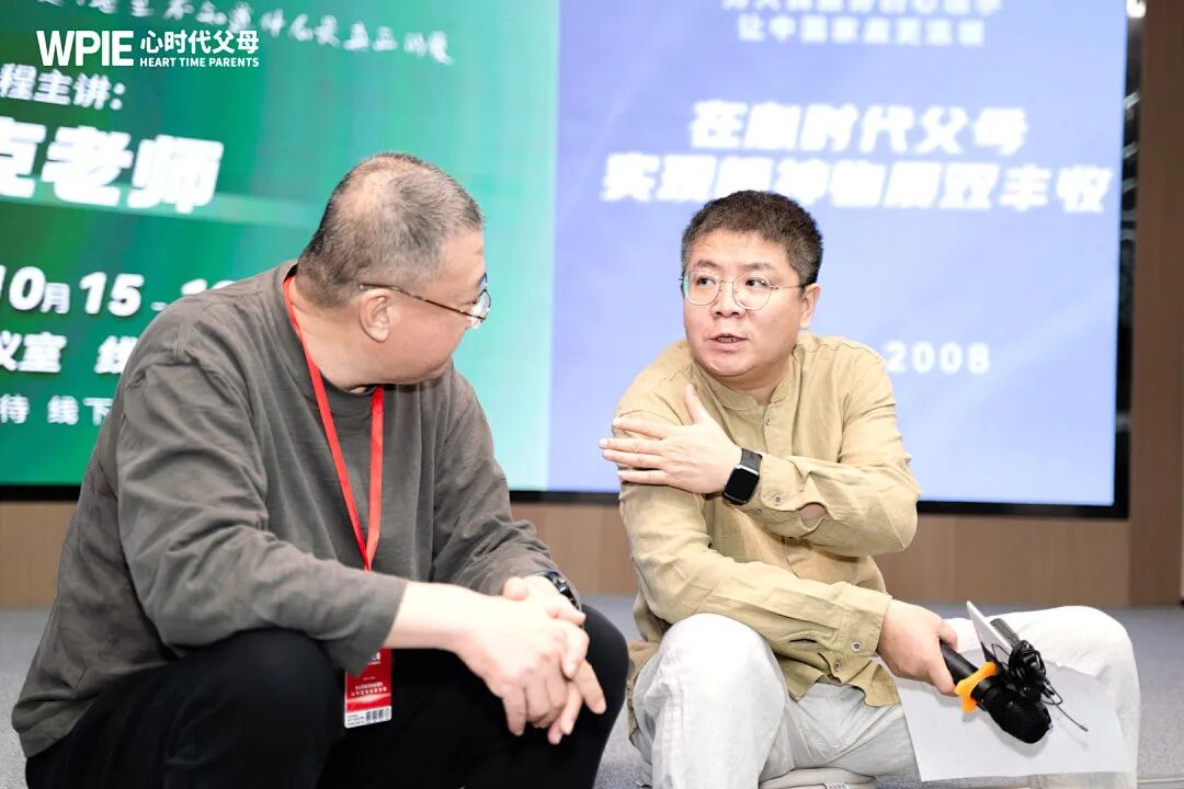 孩子借红领巾要不回来?王克老师说:“红领巾借出去要不回来不是一件小事儿,也不是一件‘破事儿’,而是......”