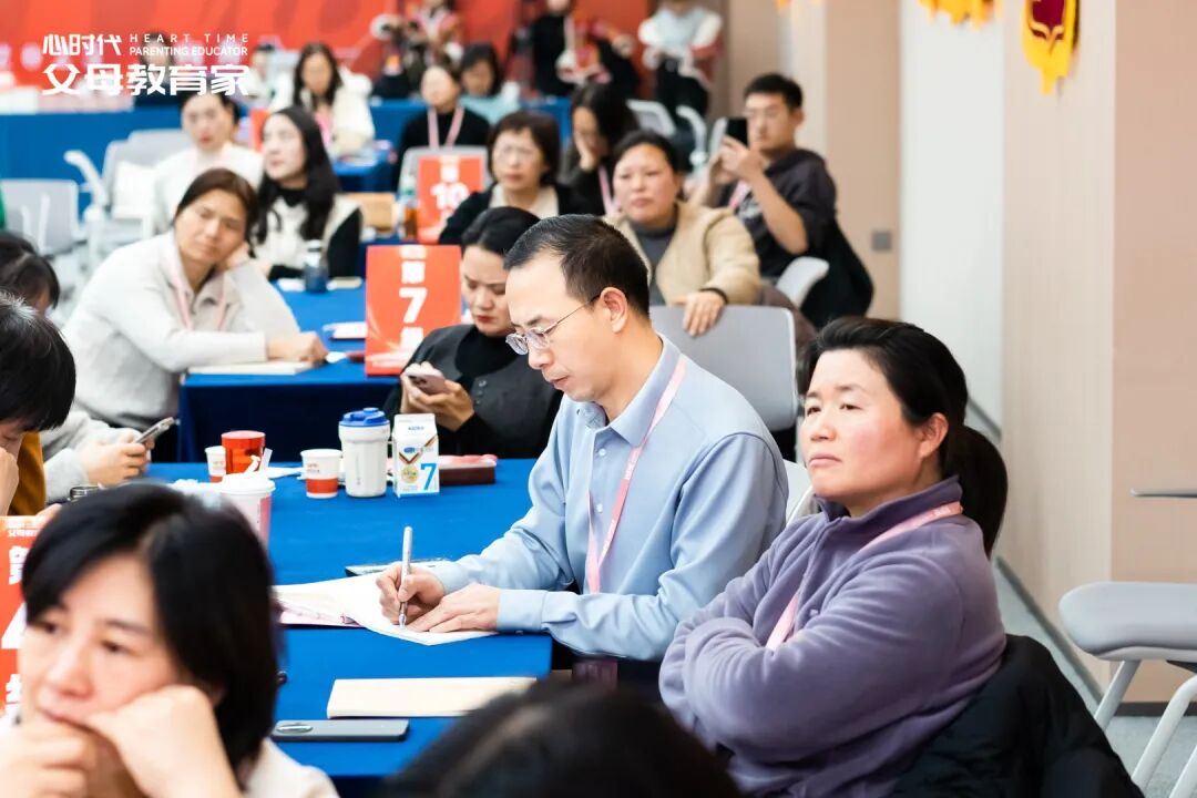 孩子吐槽说:“文聪老师就是这样教你的?”——为什么孩子最讨厌“懂道理”的父母?原因在这里!