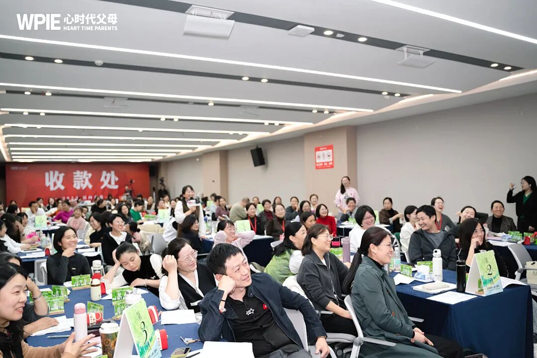 孩子借红领巾要不回来?王克老师说:“红领巾借出去要不回来不是一件小事儿,也不是一件‘破事儿’,而是......”