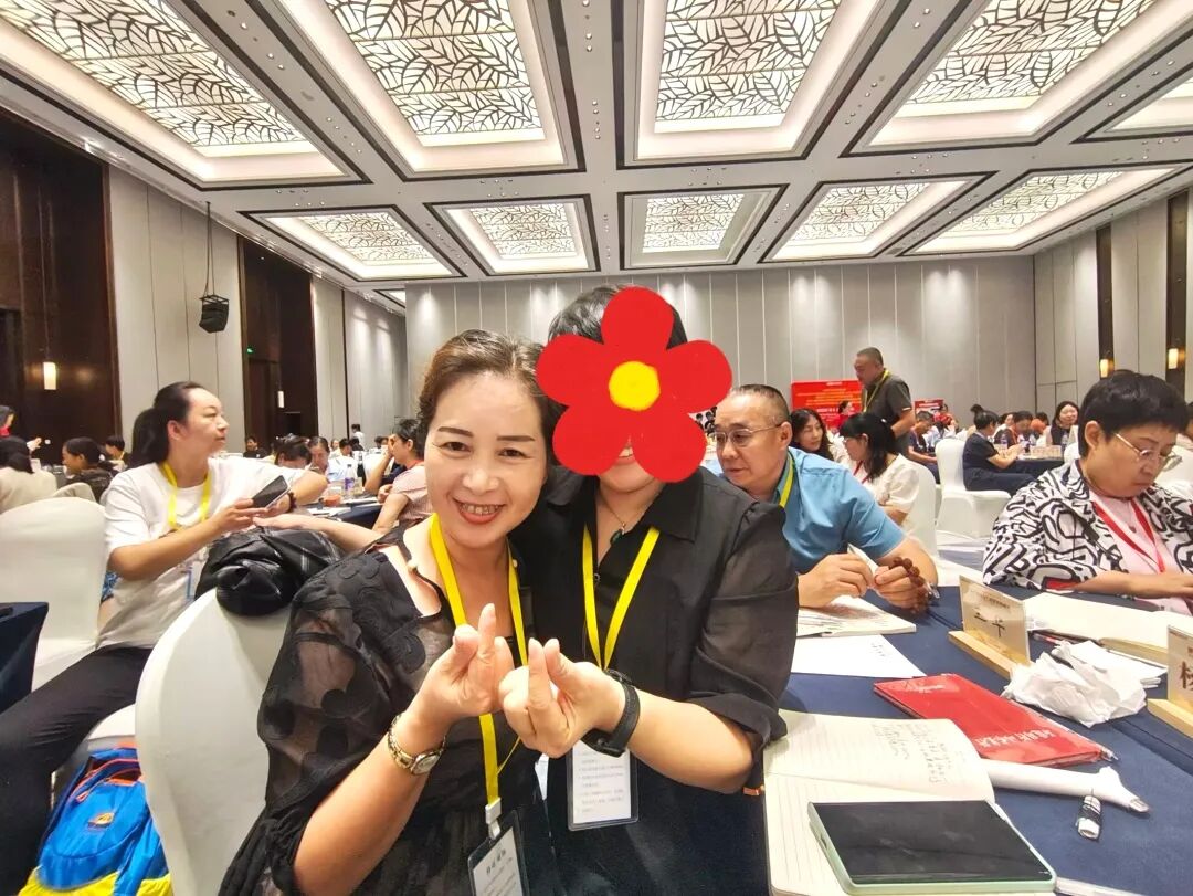 【咱们的故事】从破茧重生到西南先锋——李琳老师的力量绽放与自我超越